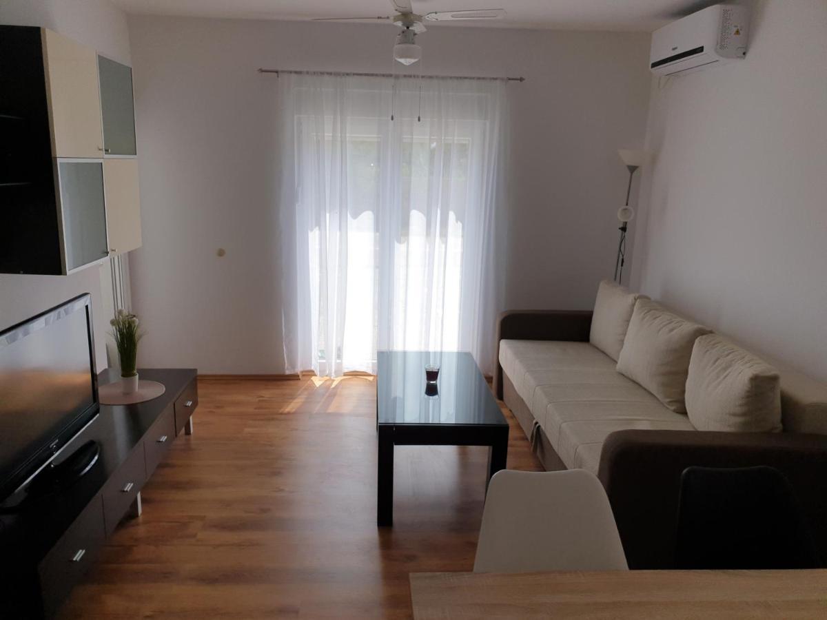 Delfin Vidalici Apartman Apartment Kustici Exterior photo